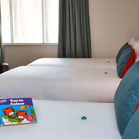 Prince Of Wales Hotel Athlone Bagian luar foto