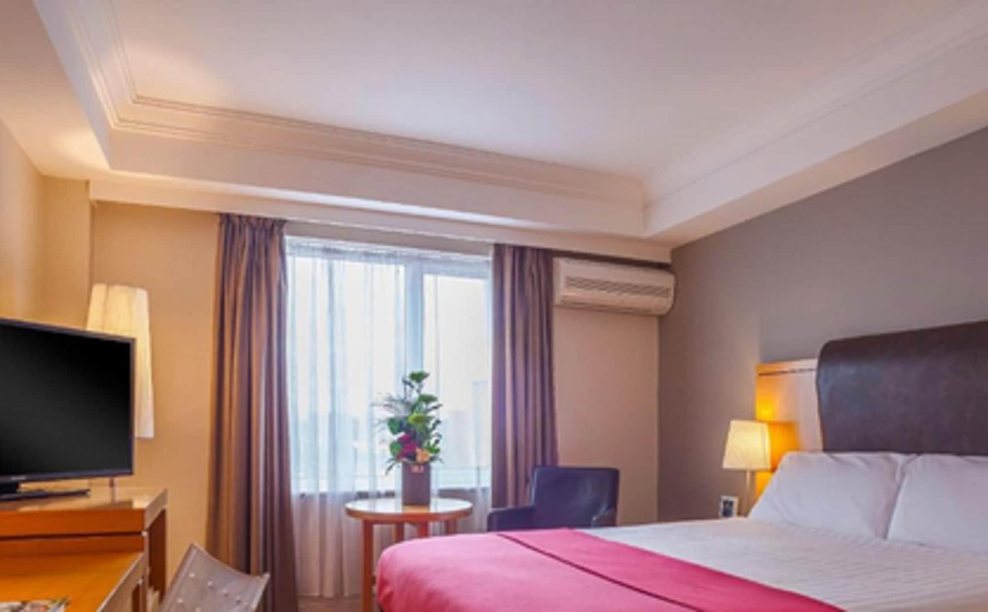 Prince Of Wales Hotel Athlone Bagian luar foto