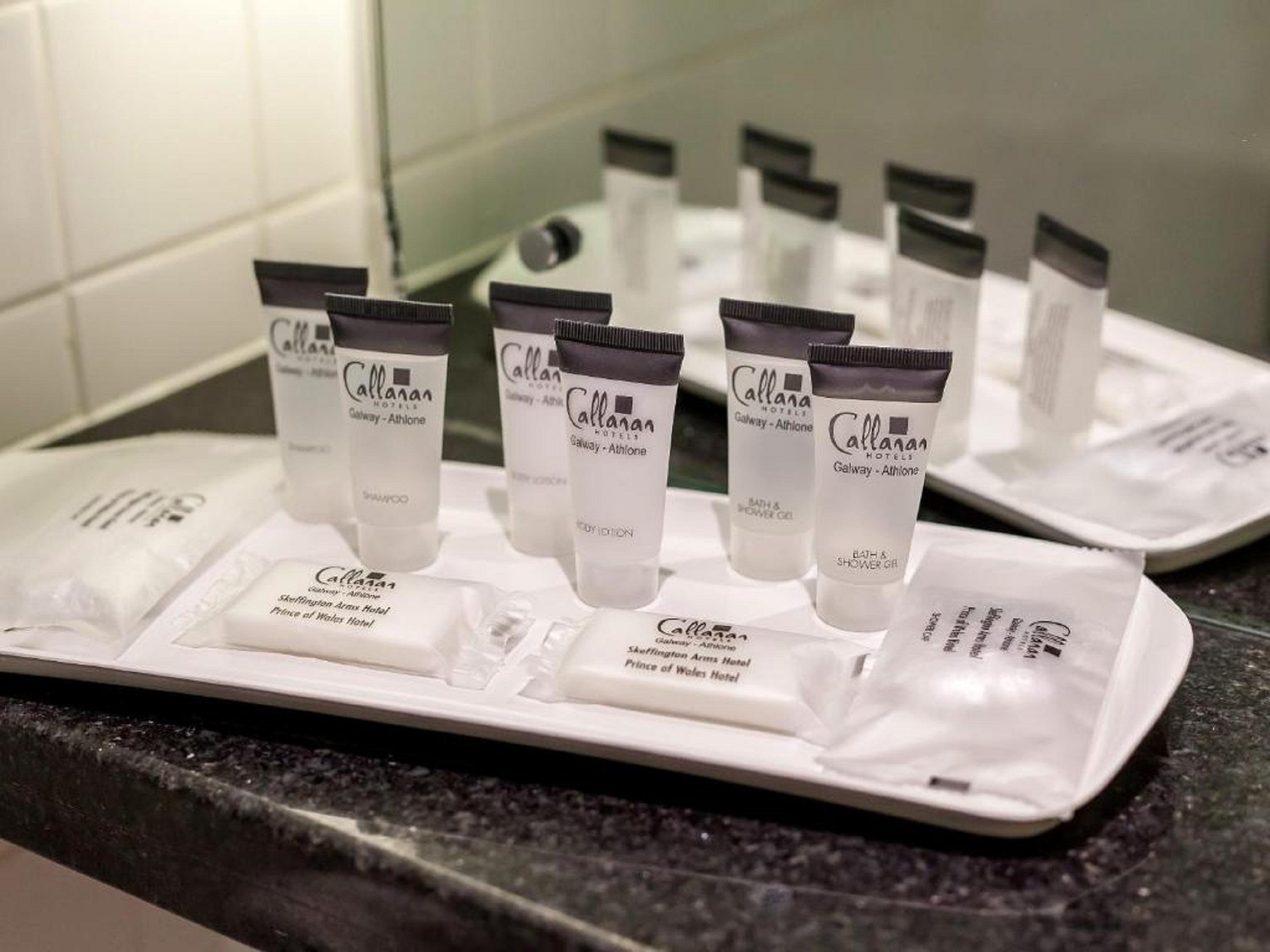 Prince Of Wales Hotel Athlone Bagian luar foto