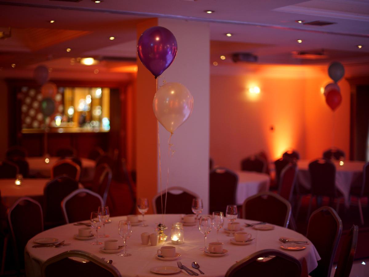 Prince Of Wales Hotel Athlone Bagian luar foto